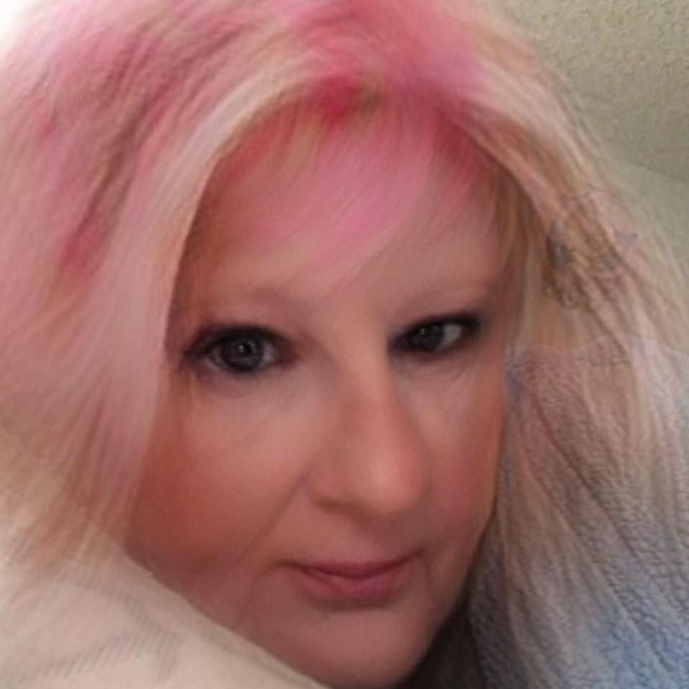 Meet your Posher, Carolyn